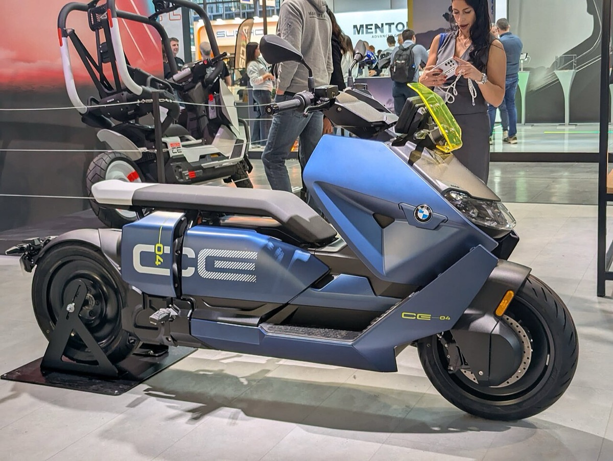 BMW Motorrad CE 04