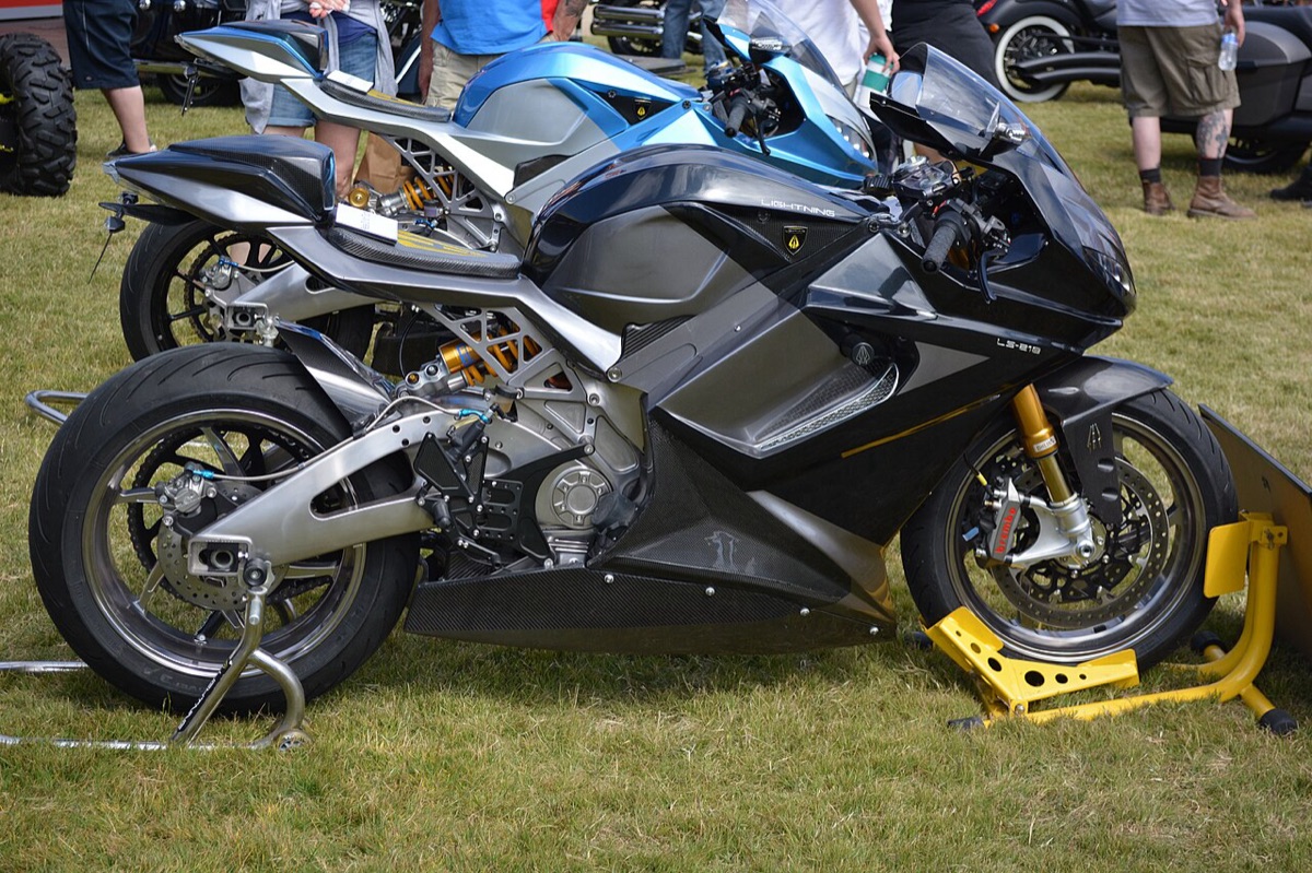 Lightning LS-218