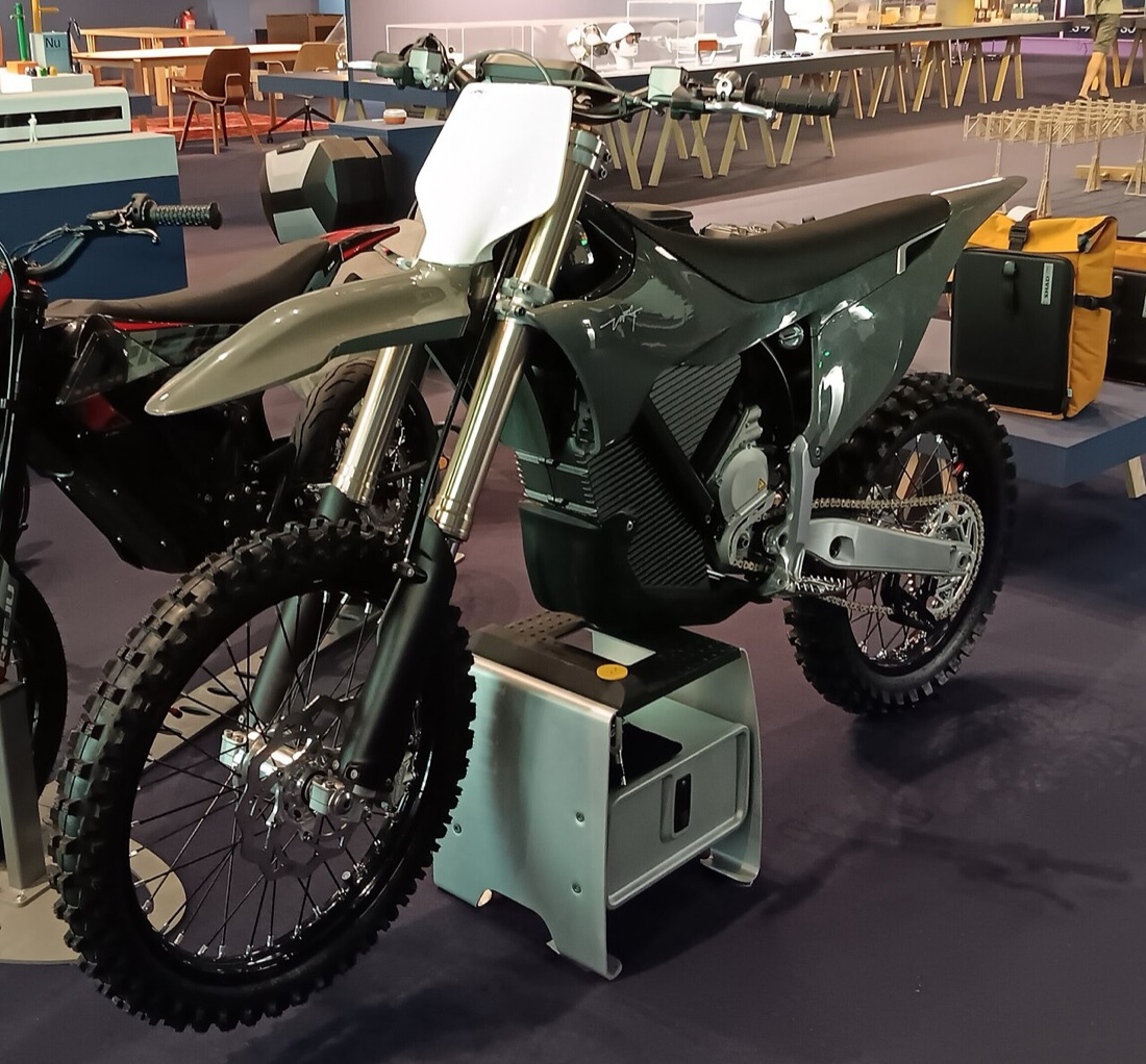 Elektrická motorka Stark Varg na výstavě
